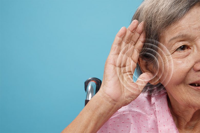 como-mejorar-la-comunicacion-con-ancianos-en-caso-de-perdida-auditiva